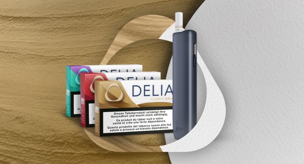 3 P&auml;ckli Terea &ndash; Sienna, Turquoise und Mauve Wave auf einem Felsen mit einem IQOS ILUMA i Ger&auml;t in Breeze Blue&nbsp;&ndash; umrahmt vom IQOS Key Visual im Tabakton.