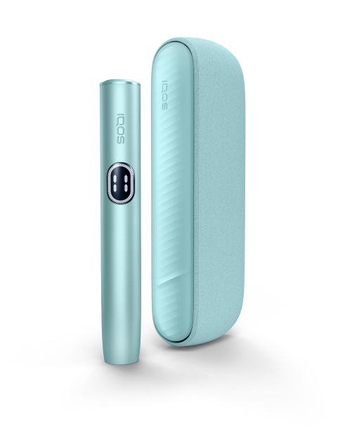 Breeze Blue IQOS ILUMA i device and its charger