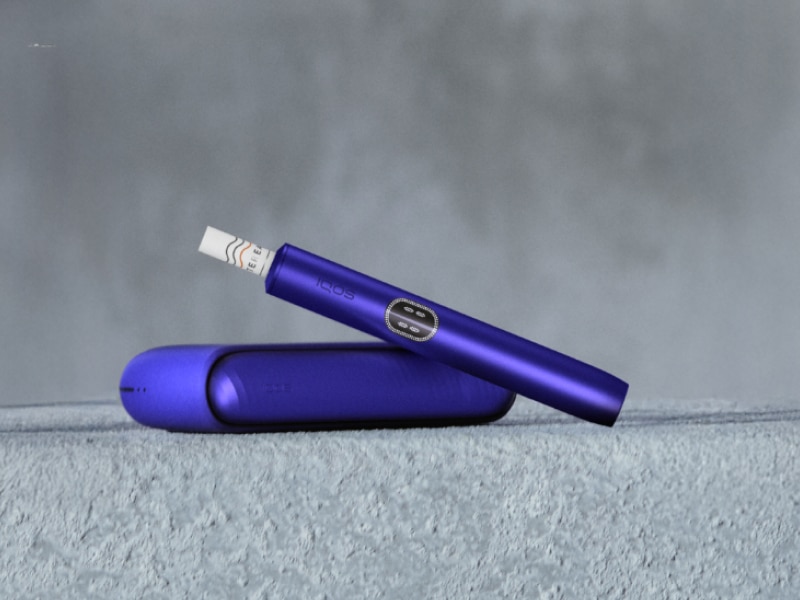 IQOS ILUMA i Electric Purple mit Ladegerät